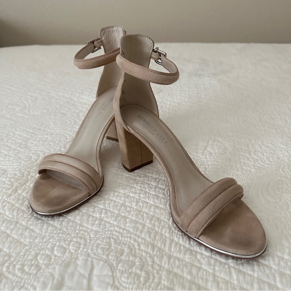 Kenneth Cole Women's Lex Suede Ankle Strap Block Heel Sandals Tan 6.5